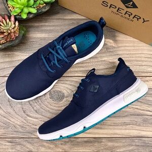 NIB Sperry Top Sider Fathom Quick Drying Sneakers